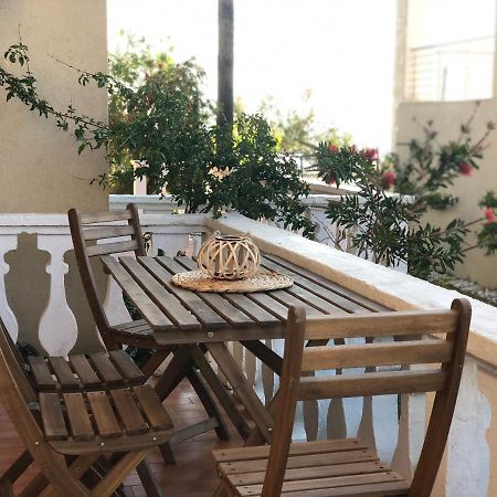 ארילס Ayerina Ground Floor Apartment מראה חיצוני תמונה