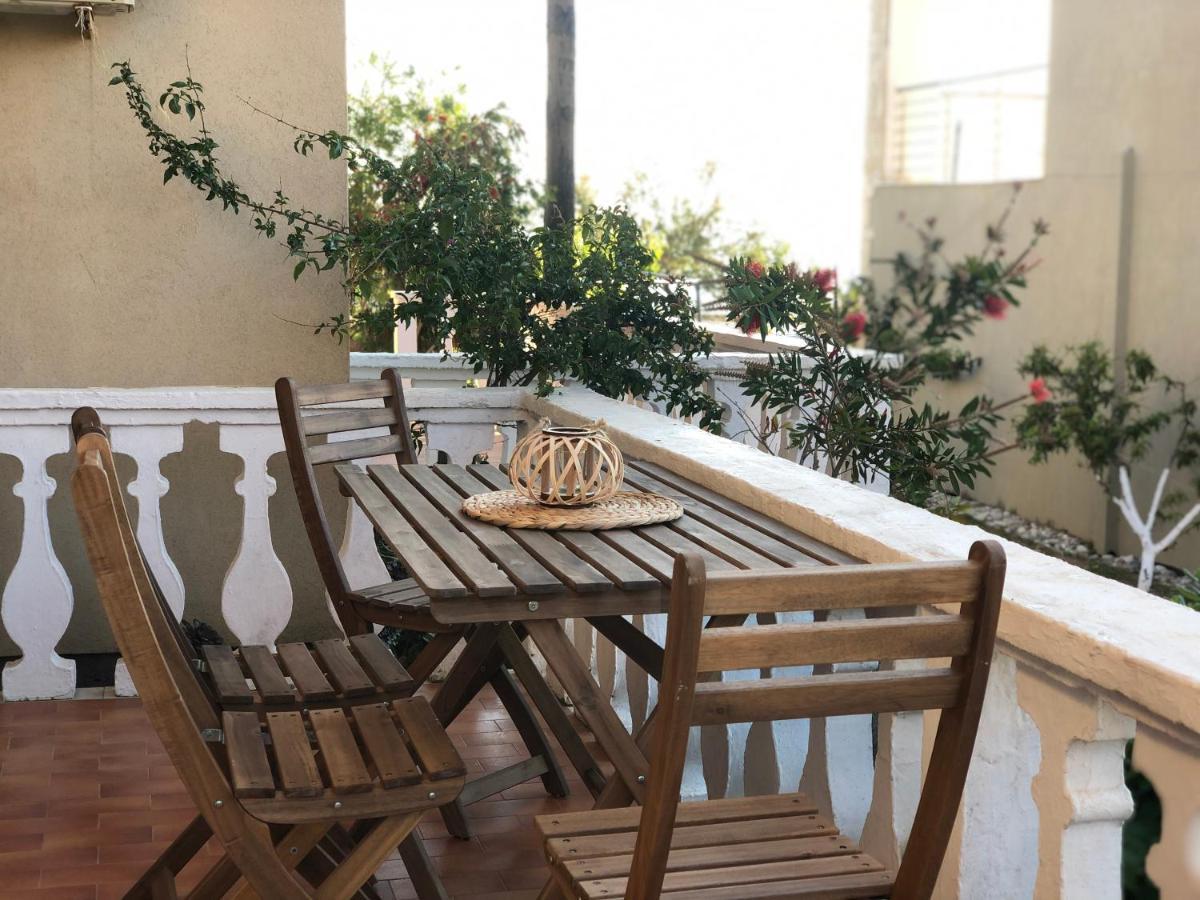 ארילס Ayerina Ground Floor Apartment מראה חיצוני תמונה