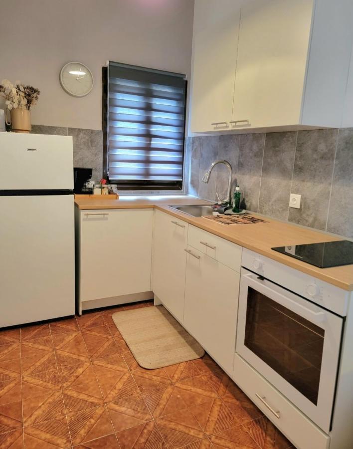 ארילס Ayerina Ground Floor Apartment מראה חיצוני תמונה
